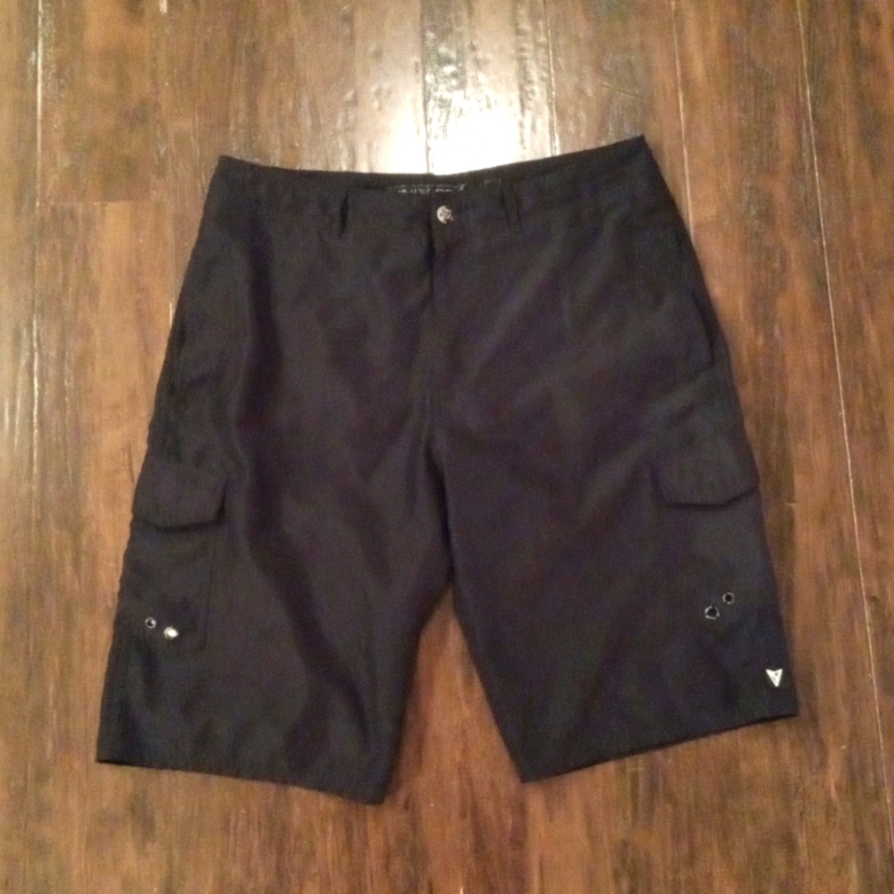 Univibe Black Cargo Shorts Men's  32
